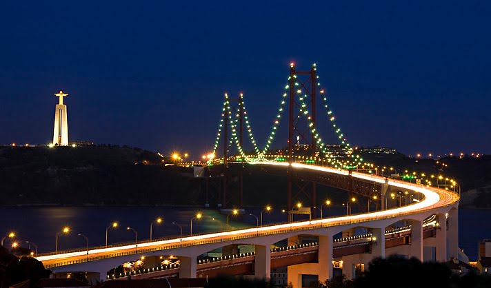 Ponte25deAbrileTejo.jpg